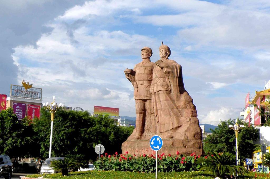 318 Express Motel Xichang Экстерьер фото
